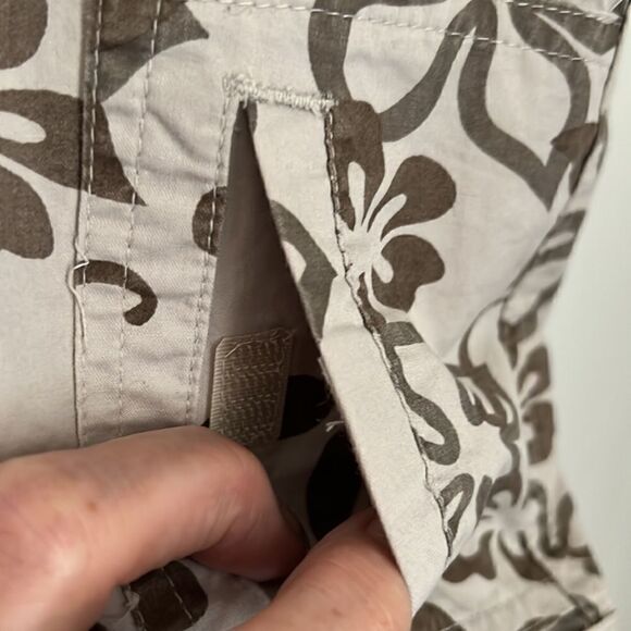 ‎Roots Cotton Flower Print Cargo Shorts Size 14 - Picture 8 of 14